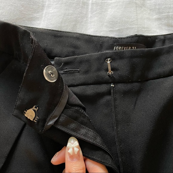 Black Culotte Pants - Picture 3 of 6